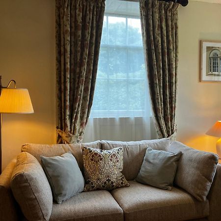 Plas Yn Yale With Mountain Views From All Windows Wrexham Zewnętrze zdjęcie
