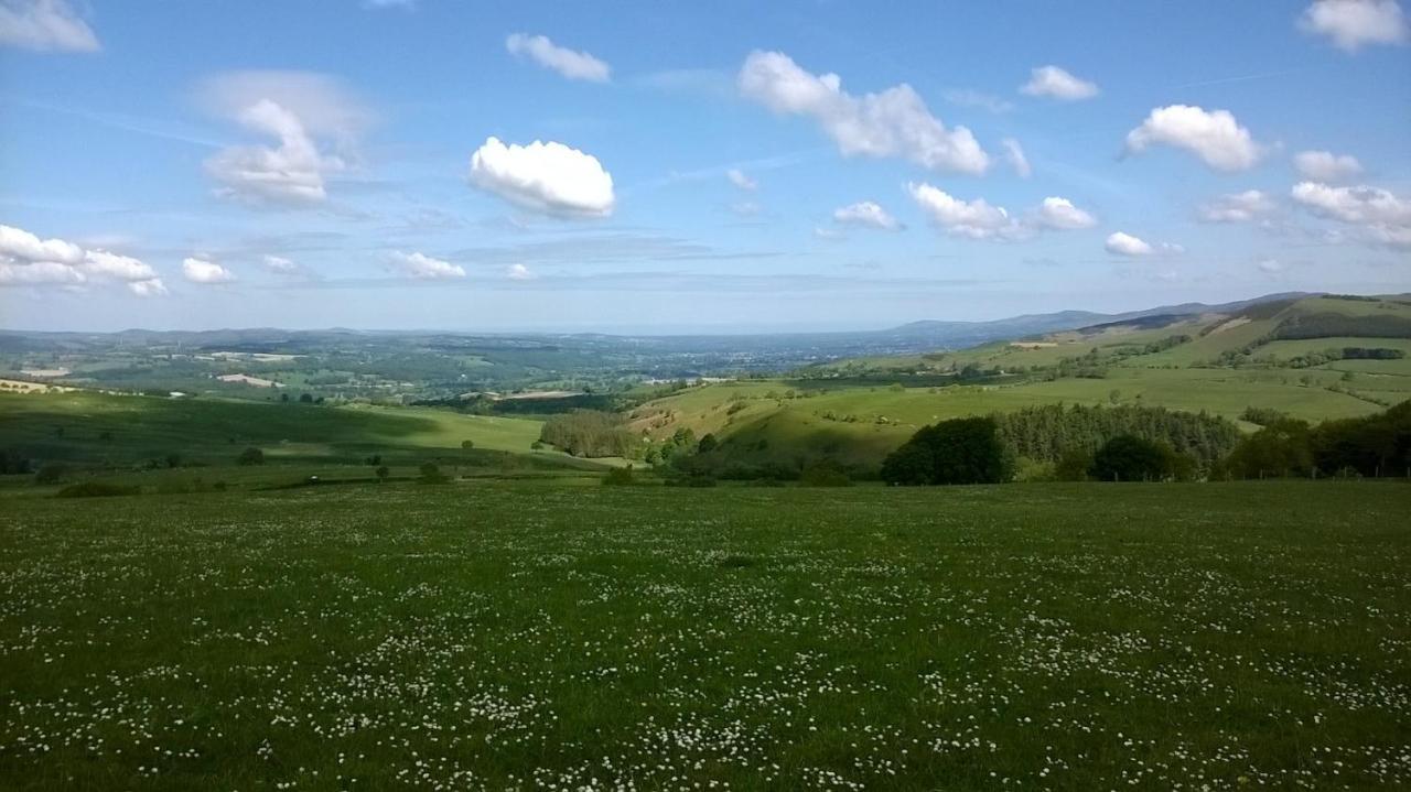 Plas Yn Yale With Mountain Views From All Windows Wrexham Zewnętrze zdjęcie